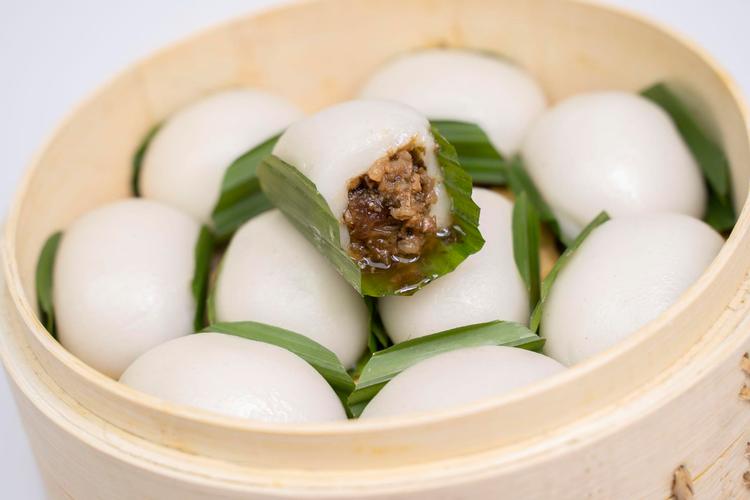 四川的小吃有哪些(四川的小吃有哪些特产)
