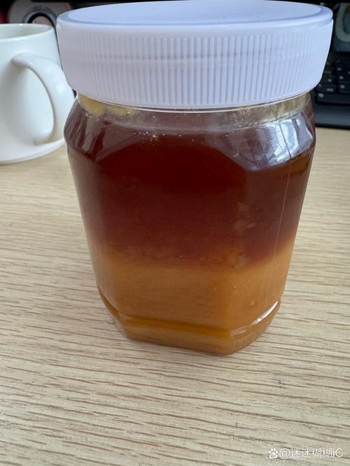 蜂蜜多久会过期(蜂蜜多久过期现象)