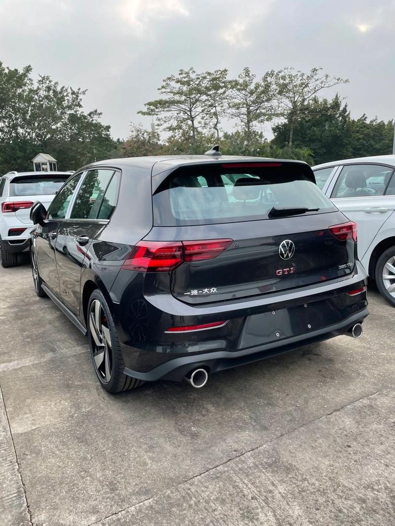 大众高尔夫gti为什么贵(大众高尔夫gti)