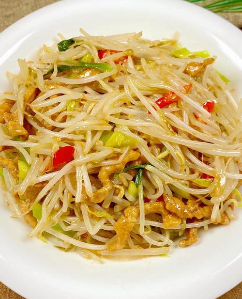 绿豆芽炒多久能熟(绿豆芽炒多久熟透能吃)-第1张图片-天汇百科网 绿豆芽炒多久能熟(绿豆芽炒多久熟透能吃)-第1张图片-天汇百科网